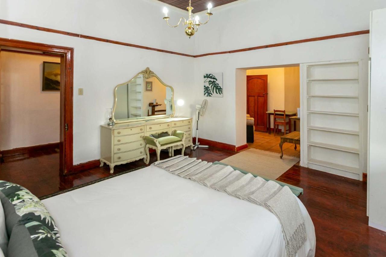 Ravenscliff Villa Oudtshoorn Buitenkant foto